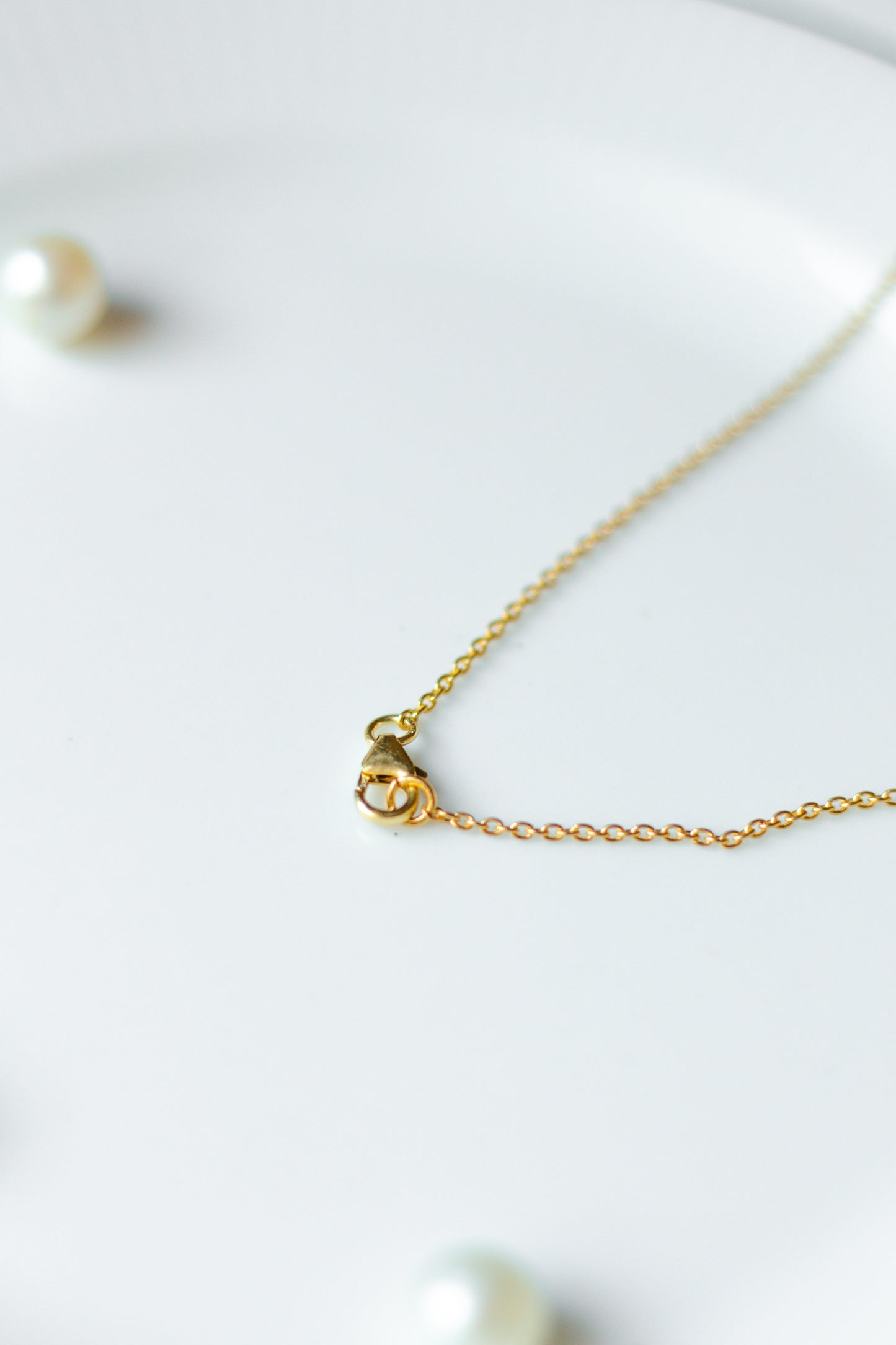 Dainty Malachite Clover Necklace
