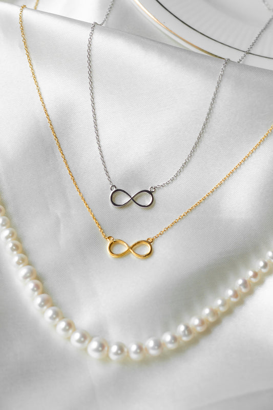 Dainty Silver Infinity Necklace